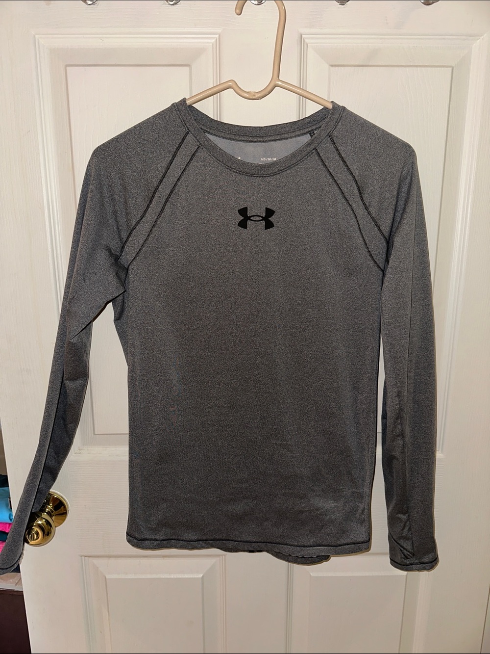 Under Armour Men's Gray Long Sleeve Performance Shirt